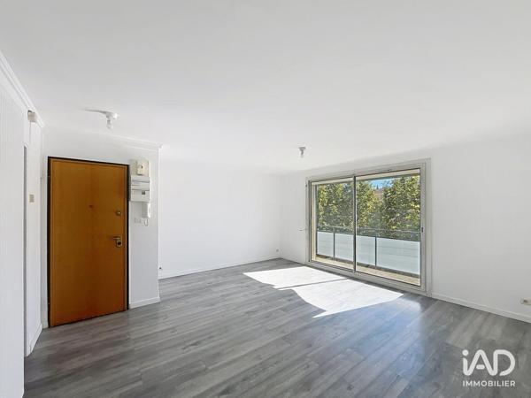 Location appartement 4 pièces 66 m² Aubagne