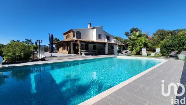 Maison à vendre 7 pièces 264 m² Cogolin