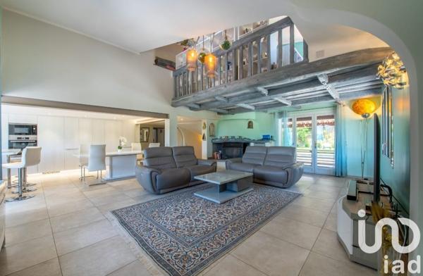 Maison à vendre 7 pièces 264 m² Cogolin