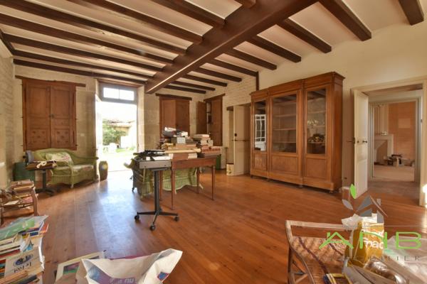 Maison bourgeoise d’exception – 12 pièces – Matha - 17160 - Charente-Maritime