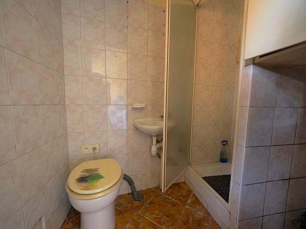 A VENRE - LOCAL D'ACTIVITE - ROMAINVILLE / MONTREUIL