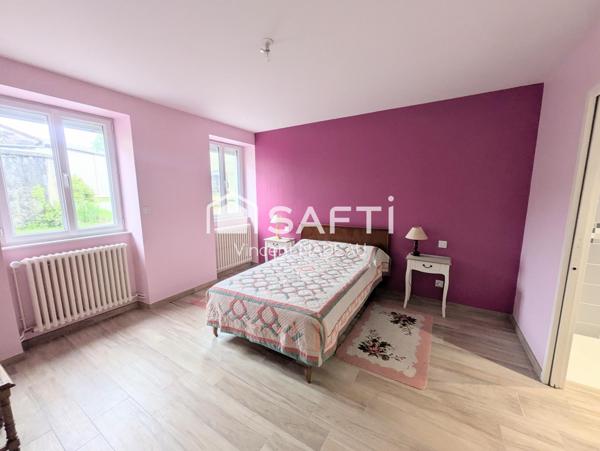 Maison - 7 pièces - 242 m²