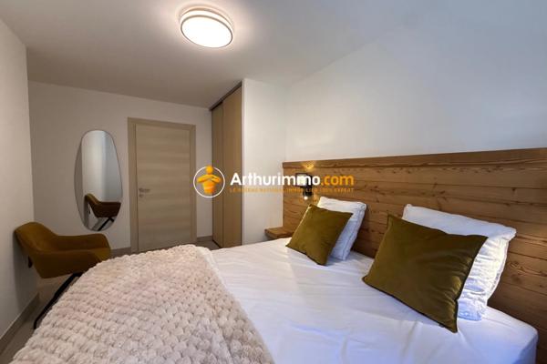 Vente                                                      Appartement
                        
                     5 pièces                      107 m2                     à Vars