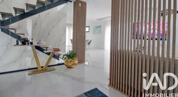 Maison à vendre 7 pièces 210 m² La Frette-sur-Seine