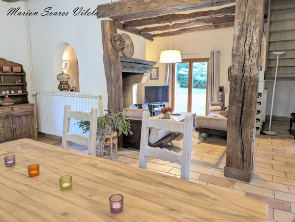 BELLE DEMEURE sur plus de 3 500 m² de terrain– Chaumes-en-Brie (77390)