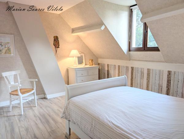 BELLE DEMEURE sur plus de 3 500 m² de terrain– Chaumes-en-Brie (77390)