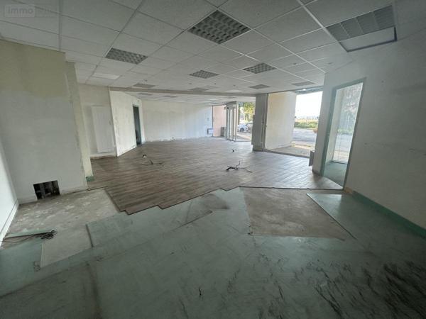 Fonds et/ou murs commerciaux à vendre à Hillion dans les Côtes-d'Armor (22120), ref : 22007-753