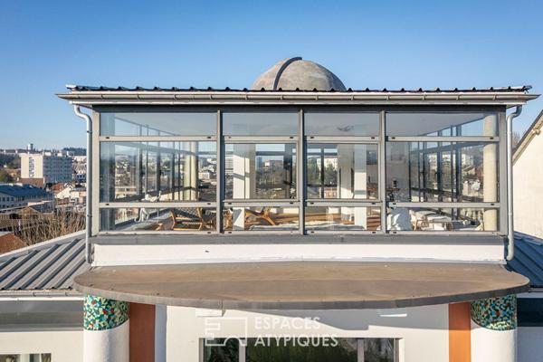 Maison d’architecte avec volumes spectaculaires et panorama à 360°