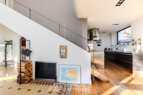 Maison d’architecte avec volumes spectaculaires et panorama à 360°