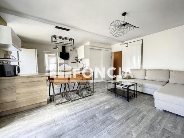 Location Appartement 4 pièces 86.43 m² - 83 AVENUE MARC URTIN Bourg-les-valence 26500