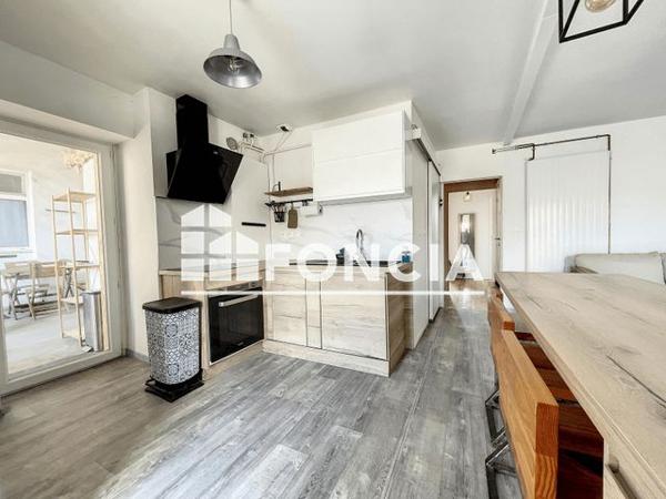 Location Appartement 4 pièces 86.43 m² - 83 AVENUE MARC URTIN Bourg-les-valence 26500