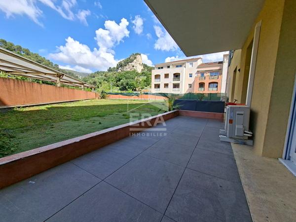 APPARTEMENT DE TYPE 3 PIECES AVEC JARDIN