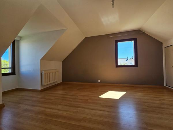 Maison à LA CHAPELLE-SAINT-AUBIN, 72650 - 5 pièces 125m²