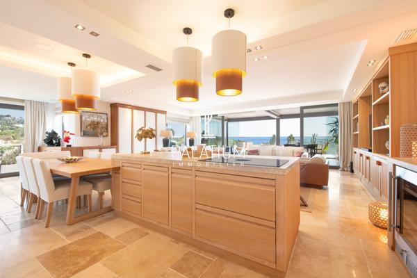 Penthouse d’exception – Vue mer panoramique – Les Issambres