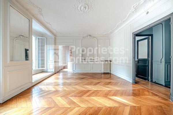 Haussmannien de 140 m² avec terrasse de 34 m², à deux pas de Montmartre