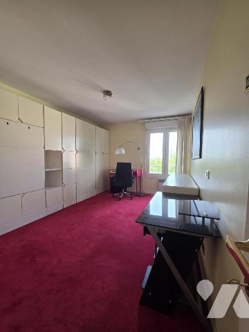 Sceaux - Proche Gare - Appartements 5 pièces 3 chambres avec cave et parking