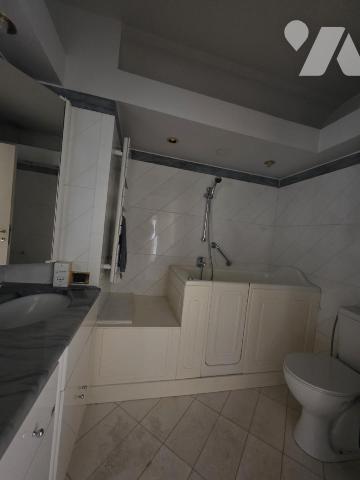 Sceaux - Proche Gare - Appartements 5 pièces 3 chambres avec cave et parking
