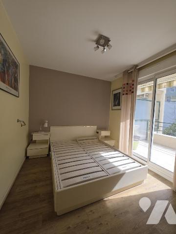 Sceaux - Proche Gare - Appartements 5 pièces 3 chambres avec cave et parking