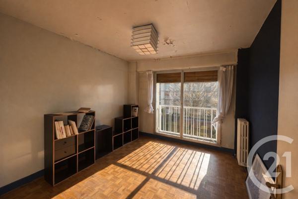 Appartement F5 à vendre  5 pièces - 102,63 m2 ST MAUR DES FOSSES - 94