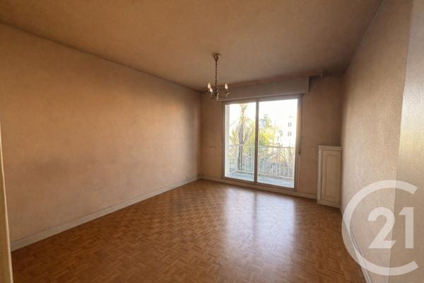 Appartement F5 à vendre  5 pièces - 102,63 m2 ST MAUR DES FOSSES - 94