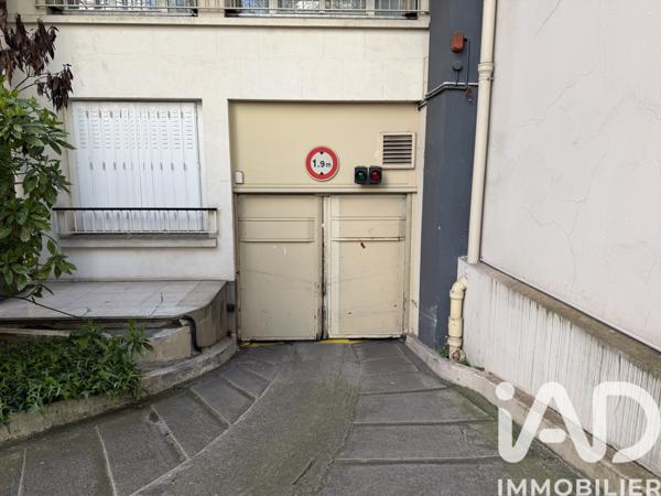 Parking à vendre 10,97 m² Paris 20