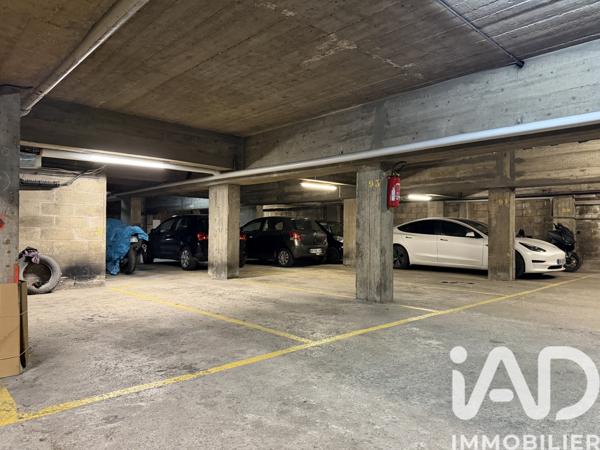 Parking à vendre 10,97 m² Paris 20