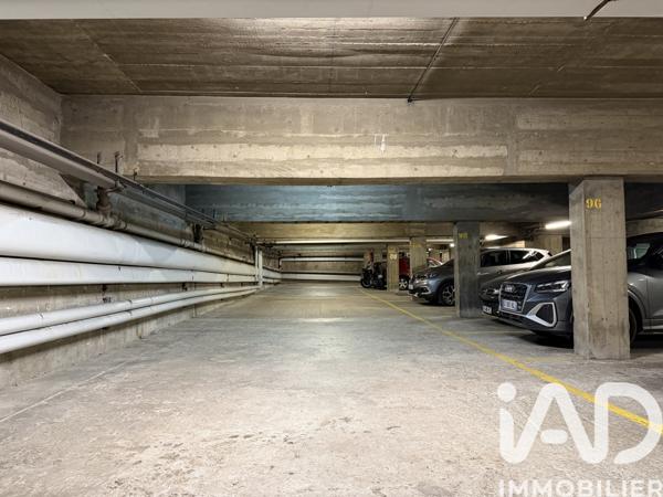Parking à vendre 10,97 m² Paris 20