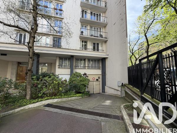 Parking à vendre 10,97 m² Paris 20