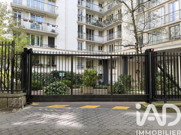 Parking à vendre 10,97 m² Paris 20