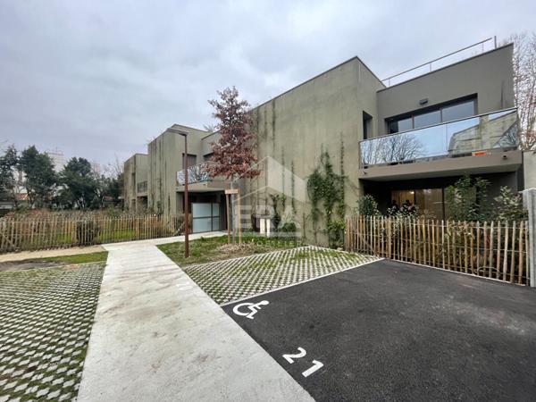 Vente appartement  4 pièces 98 m² avec terrasse, jardin et 2 parkings- Talence (33400)