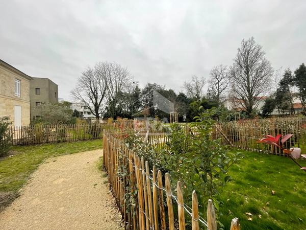 Vente appartement  4 pièces 98 m² avec terrasse, jardin et 2 parkings- Talence (33400)