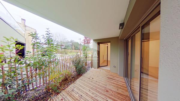 Vente appartement  4 pièces 98 m² avec terrasse, jardin et 2 parkings- Talence (33400)