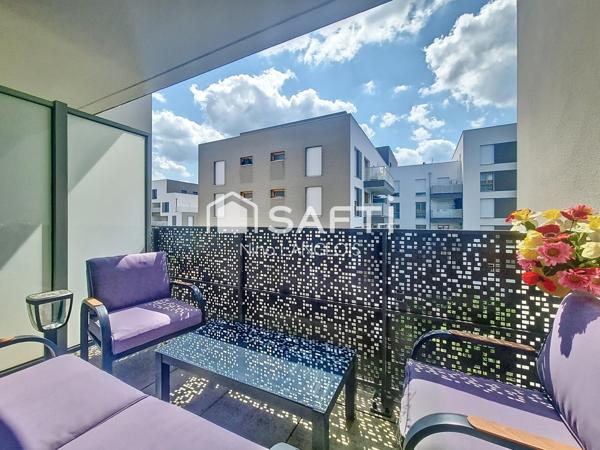 Appartement 2 chambres, 2 balcons à 5minutes du RER A, exposition SUD