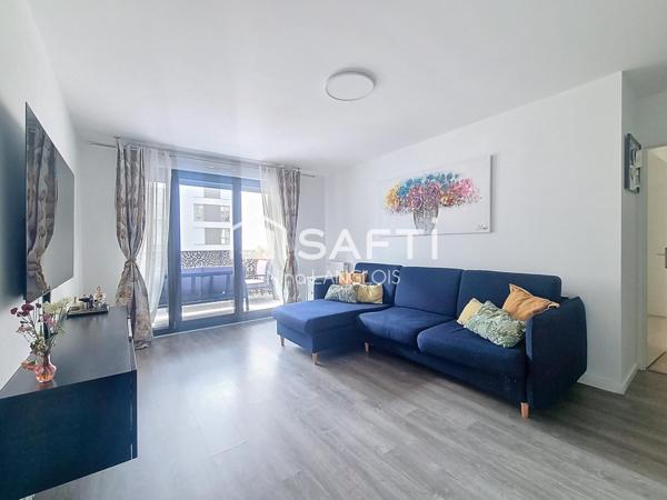 Appartement 2 chambres, 2 balcons à 5minutes du RER A, exposition SUD