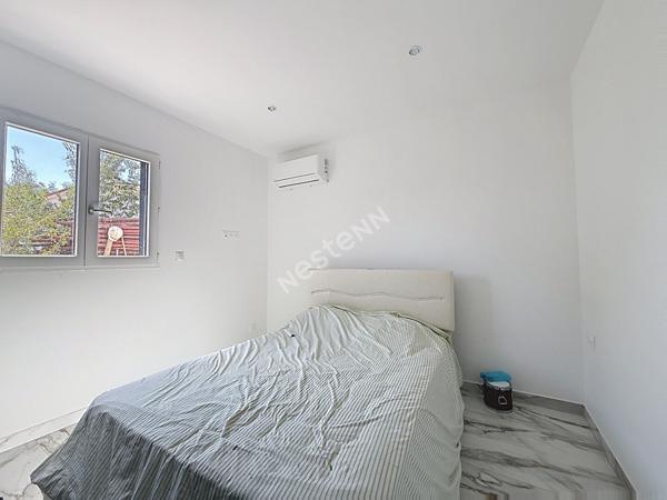 Maison neuve d'architecte à vendre à Aubagne - 4 chambres, piscine et grand terrain !