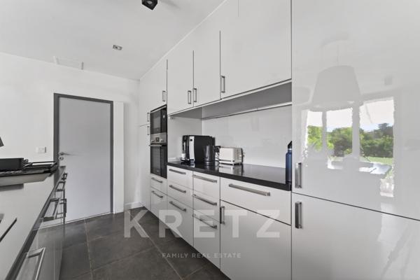 Mas provençal XVIIIe rénové – 465 m², 10 chambres, 2,9 hectares, piscine – Saint-Rémy-de-Provence