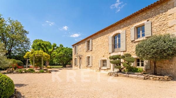 Mas provençal XVIIIe rénové – 465 m², 10 chambres, 2,9 hectares, piscine – Saint-Rémy-de-Provence