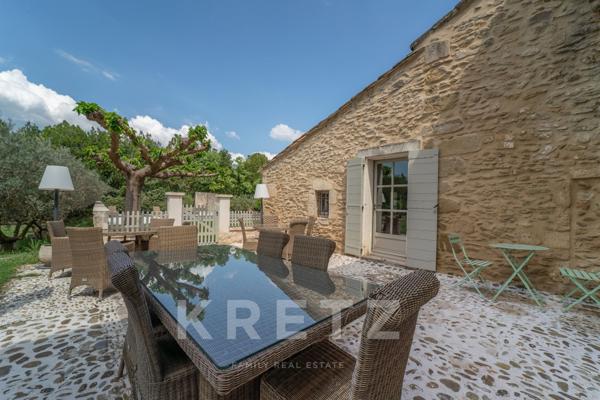 Mas provençal XVIIIe rénové – 465 m², 10 chambres, 2,9 hectares, piscine – Saint-Rémy-de-Provence