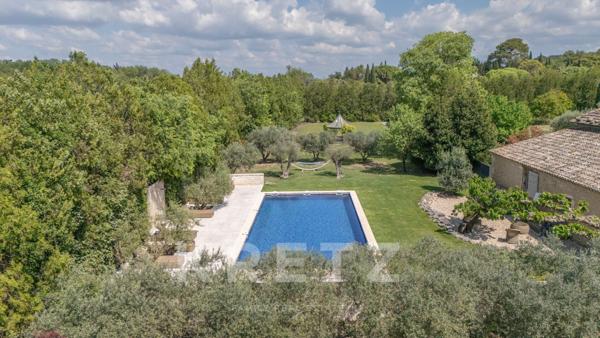 Mas provençal XVIIIe rénové – 465 m², 10 chambres, 2,9 hectares, piscine – Saint-Rémy-de-Provence