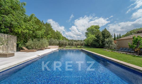Mas provençal XVIIIe rénové – 465 m², 10 chambres, 2,9 hectares, piscine – Saint-Rémy-de-Provence