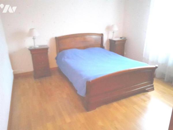 SAINT-DENIS-EN-VAL  - A PROXIMITE DU BOURG - MAISON INDEPENDANTE DE CONSTRUCTION TRADITIONNELLE - 6 