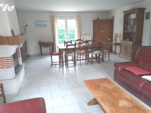 SAINT-DENIS-EN-VAL  - A PROXIMITE DU BOURG - MAISON INDEPENDANTE DE CONSTRUCTION TRADITIONNELLE - 6 