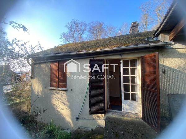 Maison quatre chambres, à rénover avec un bel extérieur