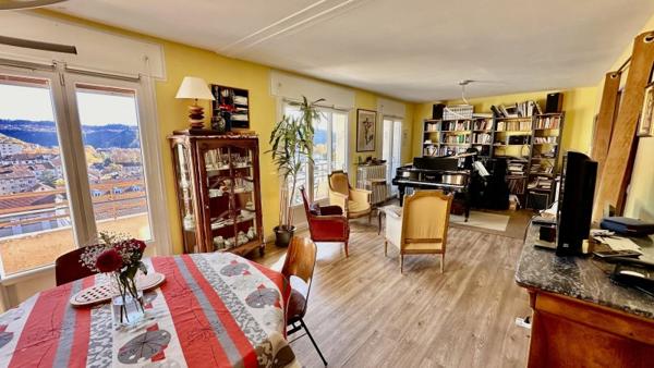 Vente / Appartement T6