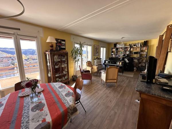 Vente / Appartement T6