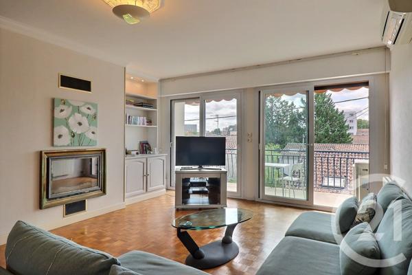 Appartement F4 à vendre  5 pièces - 99 m2 BORDEAUX - 33