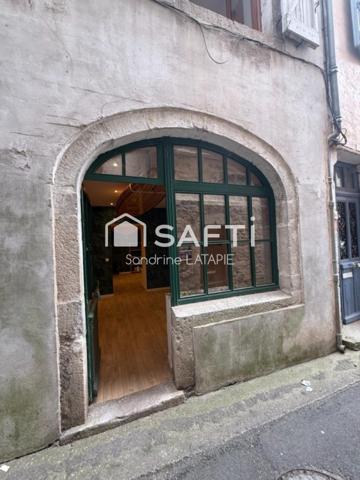 Maison de village avec 2 apts et un local commercial