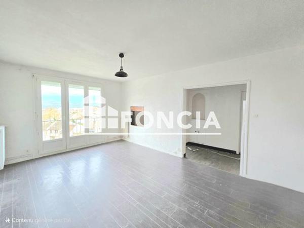 À vendre Appartement 2 pièces 51.2 m² - ÉPernay 51200