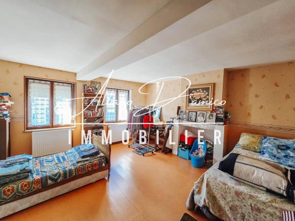 À vendre : grande maison familiale 166 m² avec jardin, garage et dépendance – Lourches