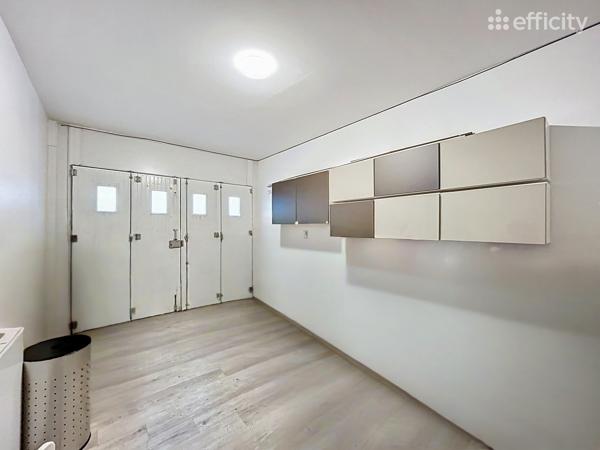Appartement
         3 pièces
        - 88 m² Exclusivité 160 000 € *